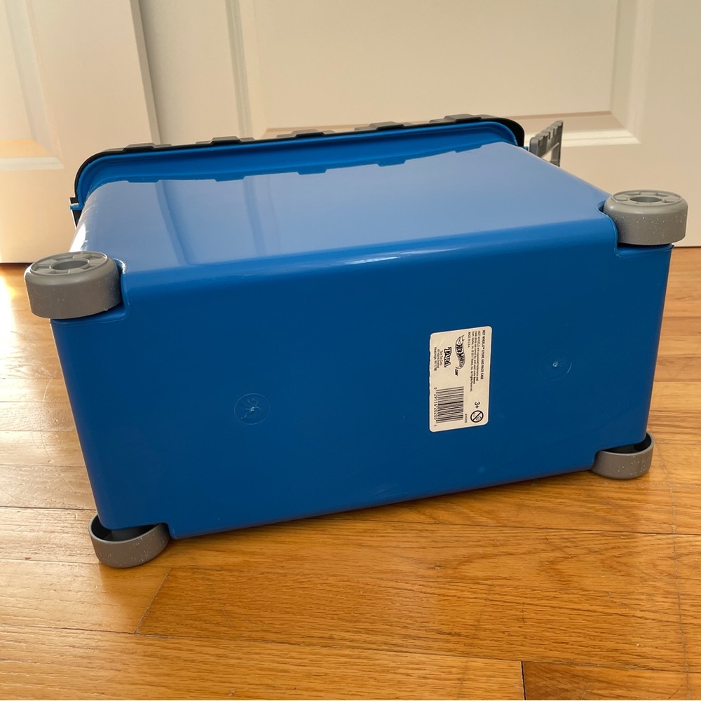 Hot Wheels Store and Race Case, blue - Picture 8 of 17